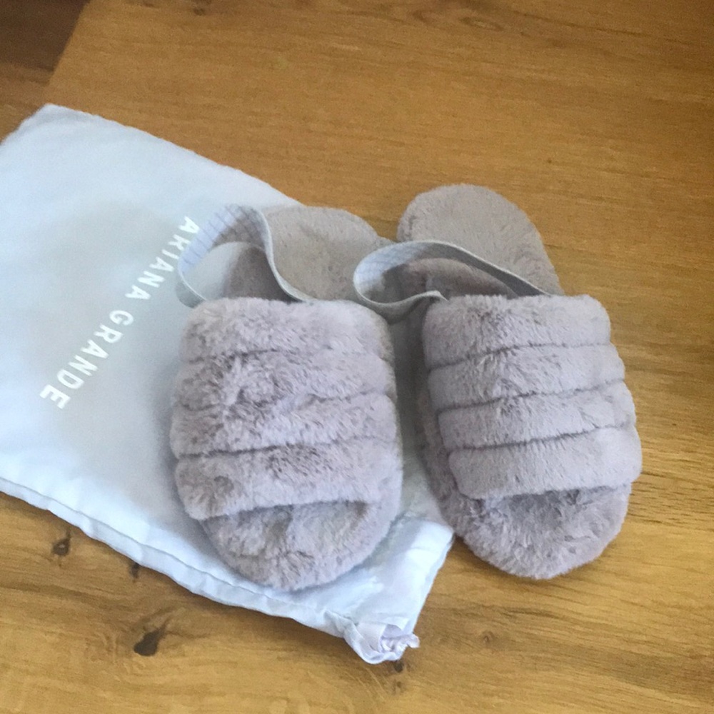 Ariana grande slippers